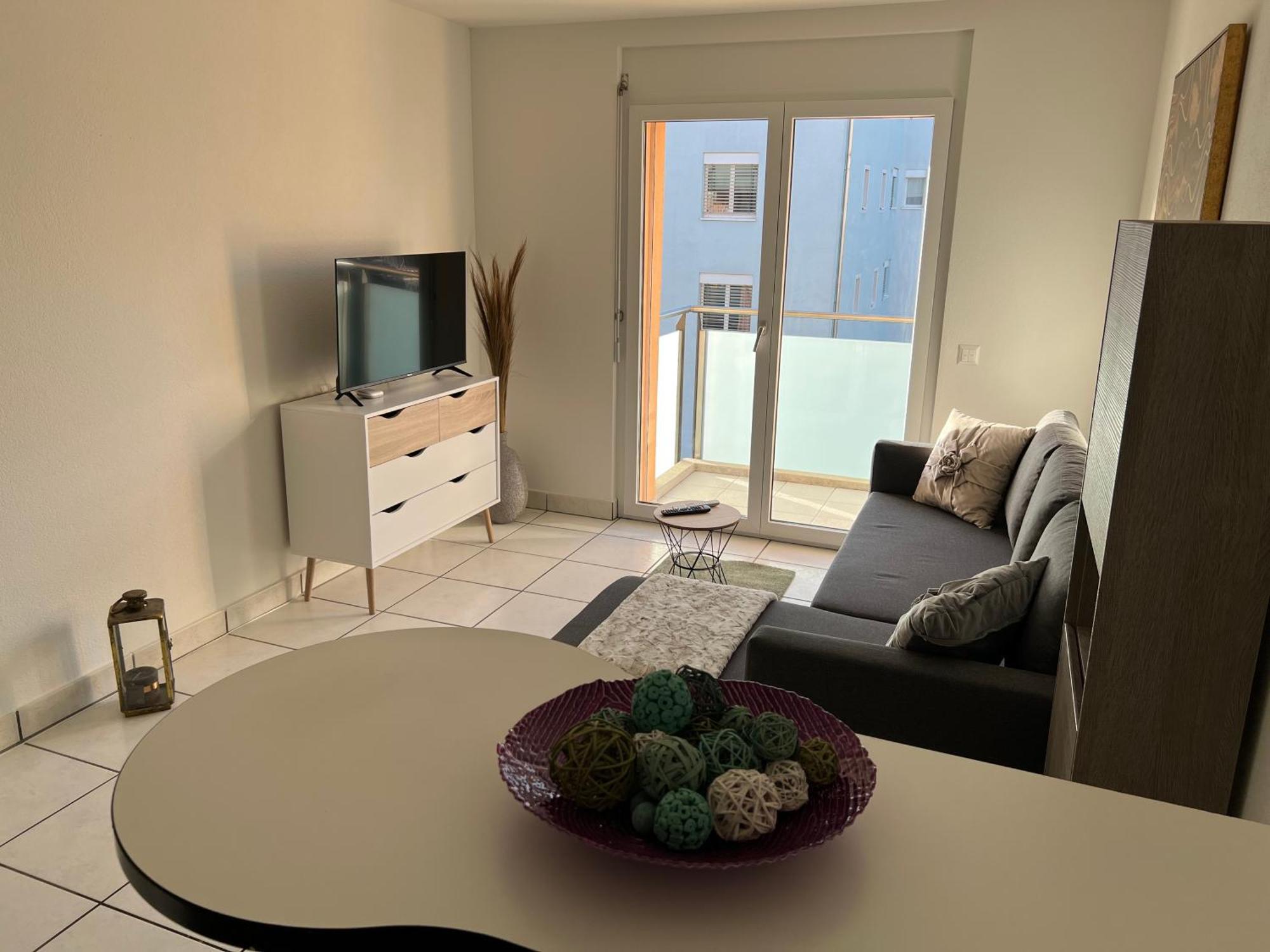 Soleggiato Bilocale Residenziale - Via Pra Dei Vizi Apartment *